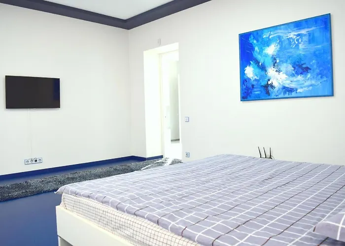 Arkadiya,160 M Three Bedrooms! Odessa