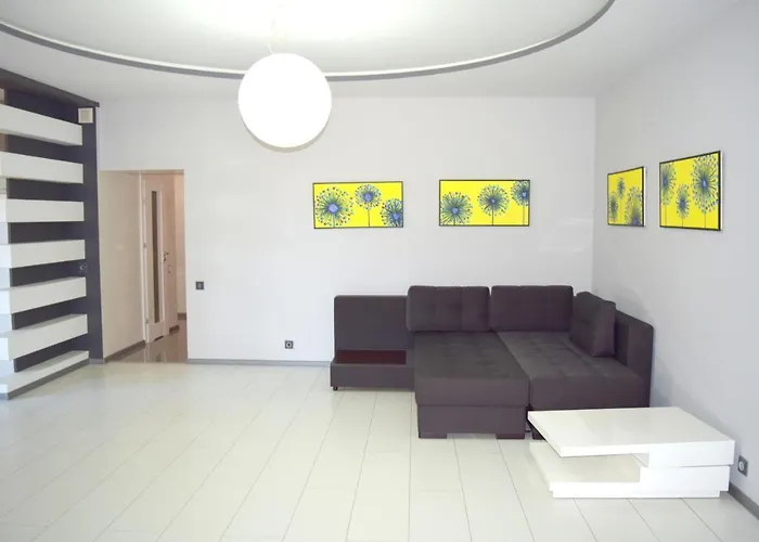 Arkadiya,160 M Three Bedrooms! * Odessa