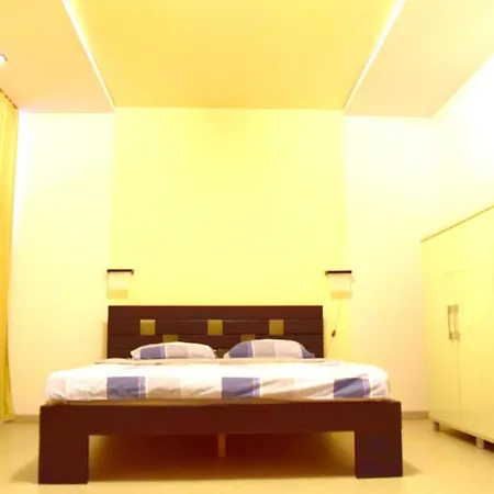 Apartment Arkadiya,160 M Three Bedrooms! Odesa