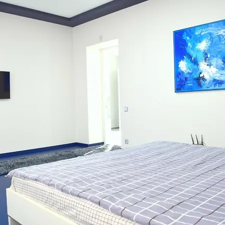 Apartment Arkadiya,160 M Three Bedrooms! Odesa