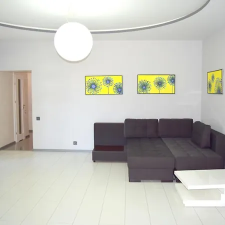 Apartment Arkadiya,160 M Three Bedrooms! * Odesa
